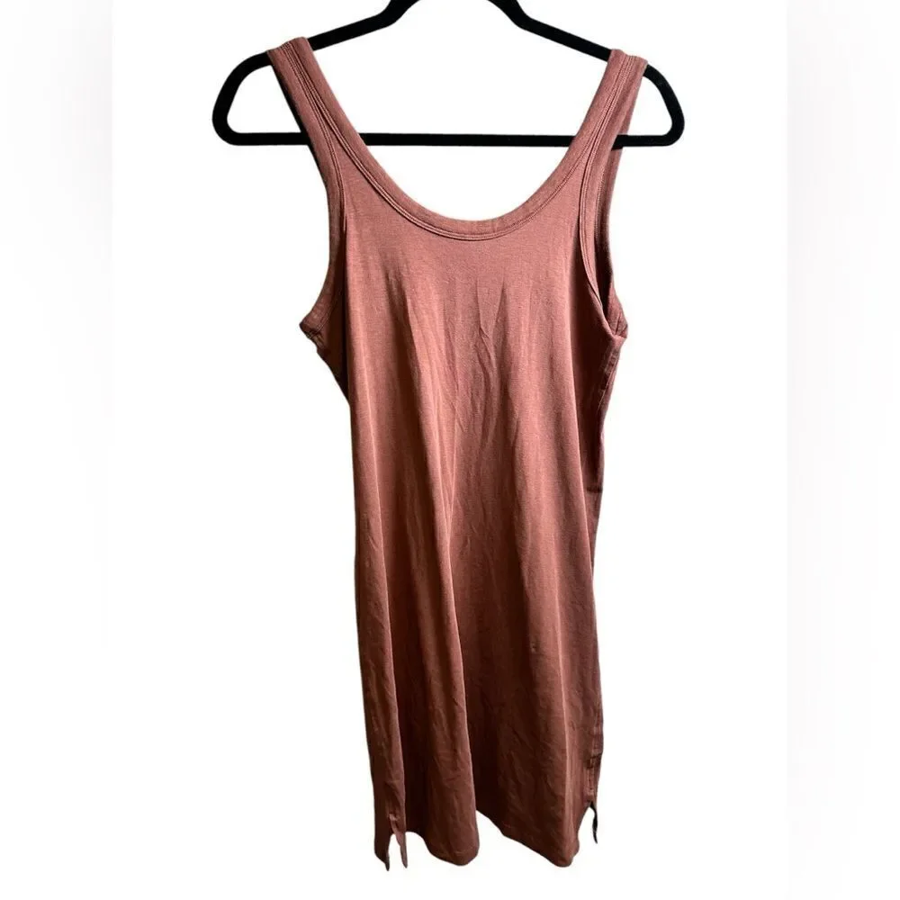 lululemon athletica pit approx